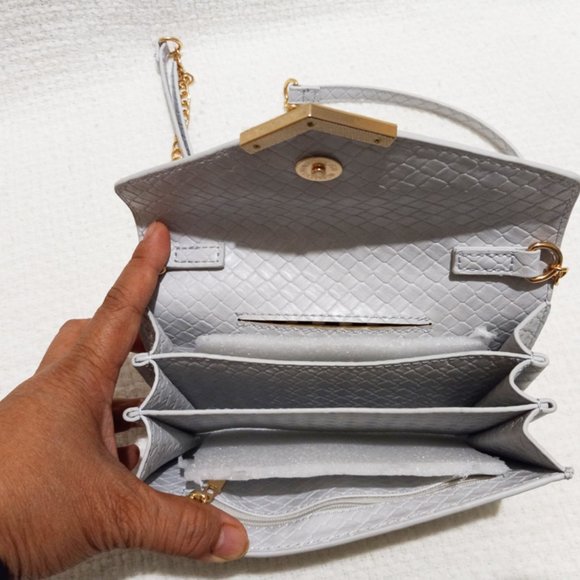 Urban Expressions Hester Gray Crossbody Bag - Picture 5 of 6